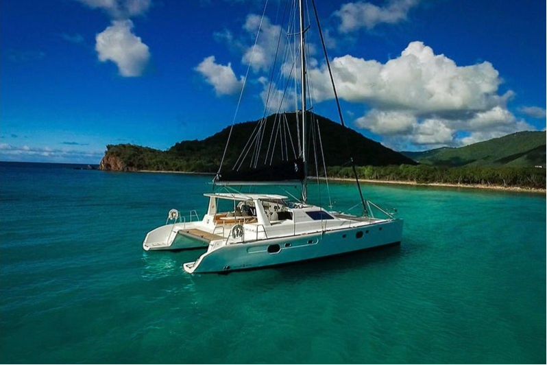 Crewed Sailing Catamaran Voyage 480 ELECTRIC photo 5