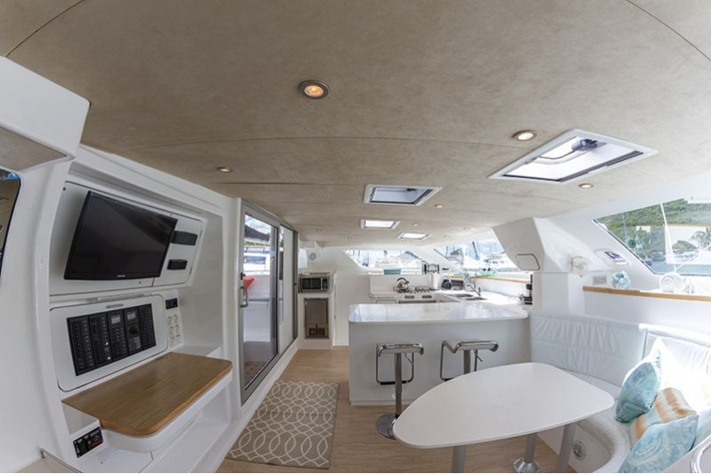 Crewed Sailing Catamaran Voyage 480 ELECTRIC photo 8