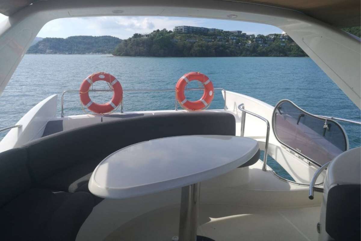 Crewed Motor Yacht 137 PILLARS SPIRIT photo 3
