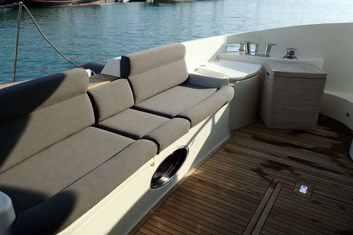 Crewed Motor Yacht 137 PILLARS SPIRIT photo 5