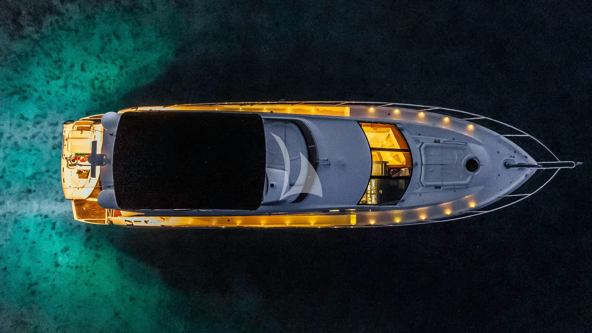 Crewed Motor Yacht 2 DRUNK photo 8