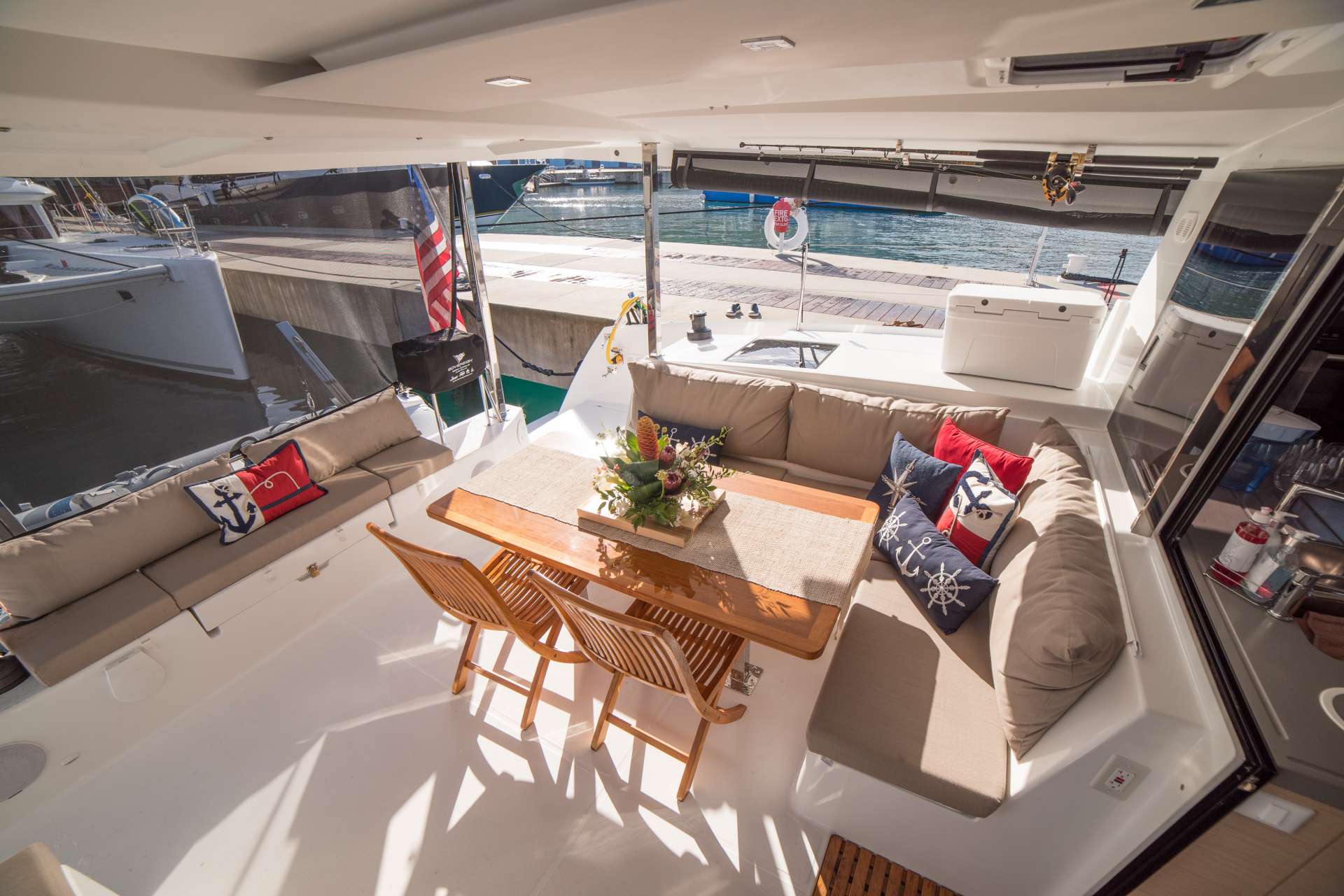 Luxury Crewed Catamaran 3 SISTERS photo 6