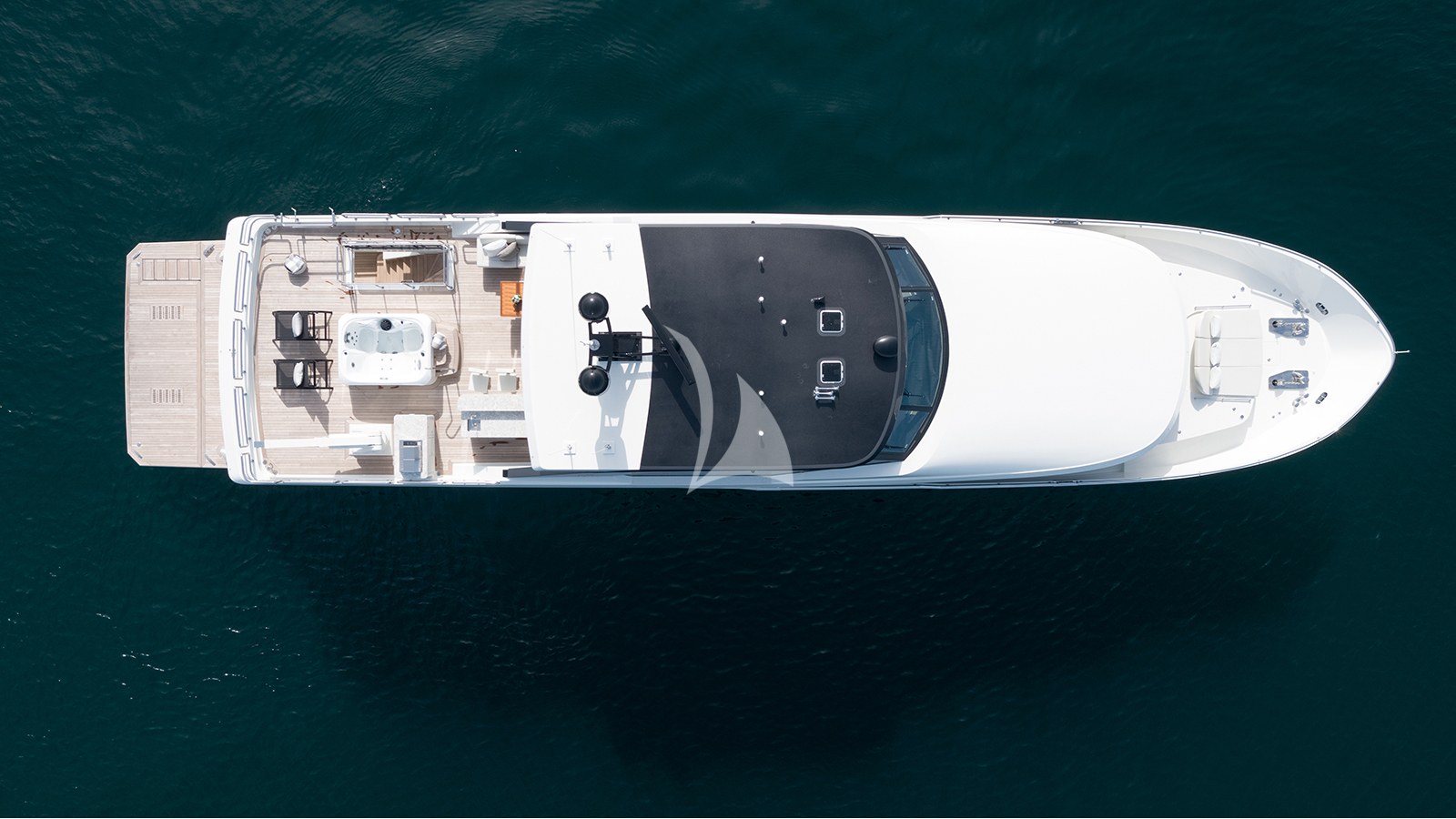 Luxury Crewed Motor Yacht 50 FIFTY photo 4