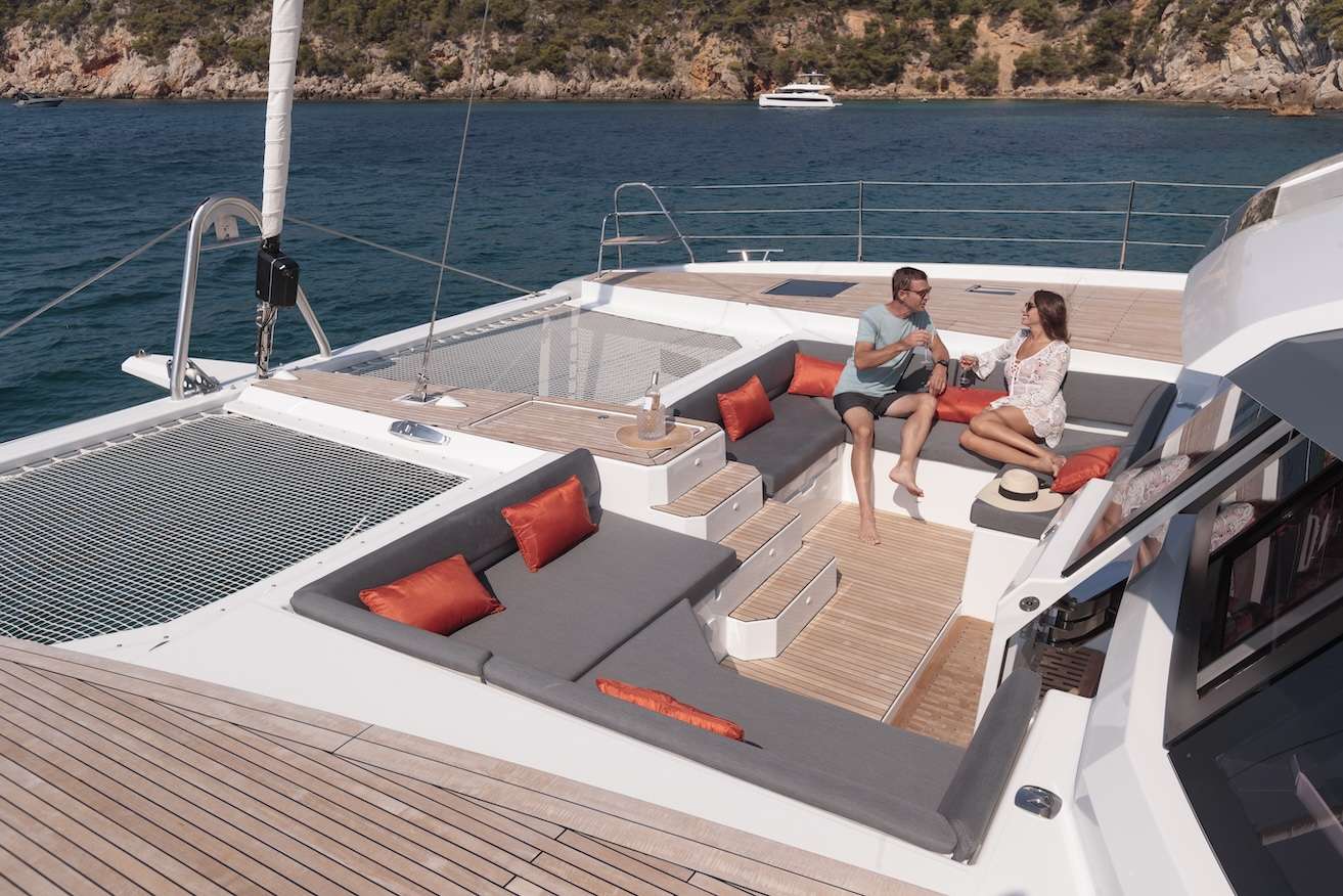 Crewed Catamaran 7TH HEAVEN photo 3