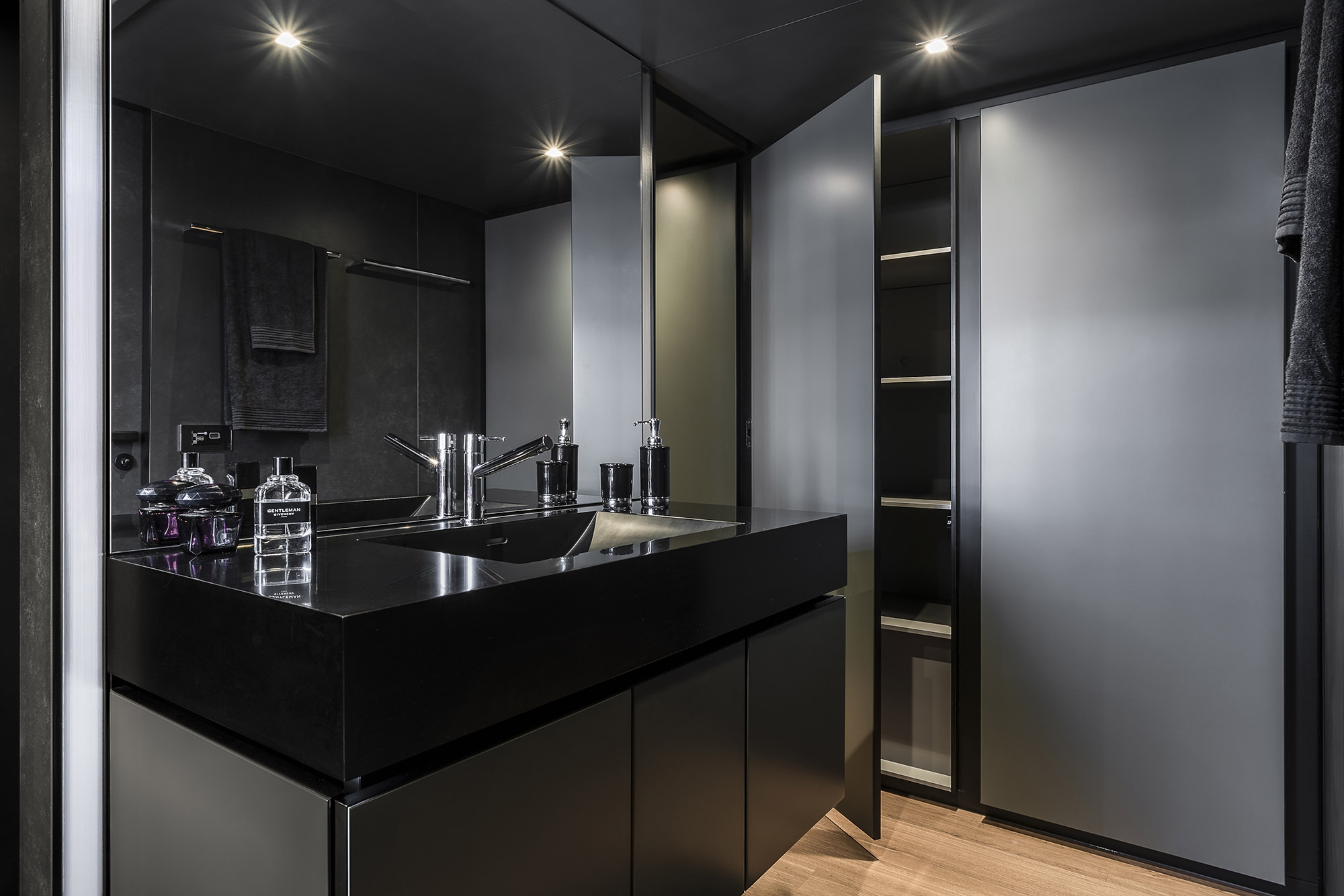 Luxury Crewed Catamaran 7X photo 8