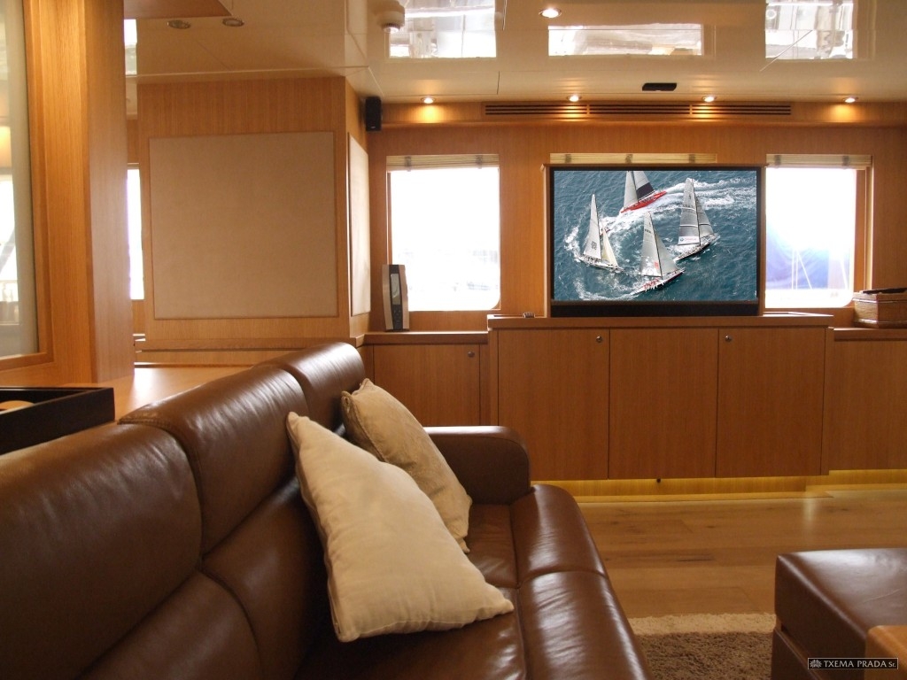 Crewed Motor Yacht BANDIDO 90 photo 7