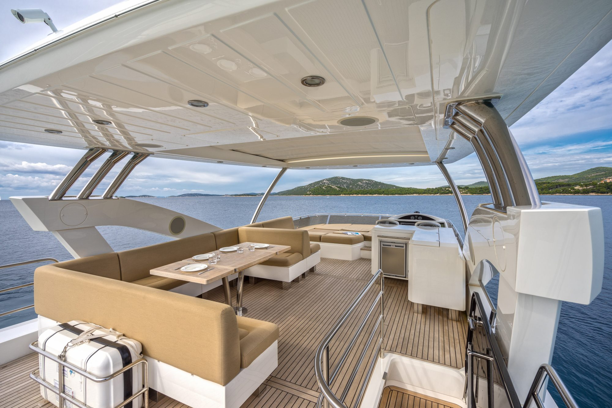 Luxury Crewed Motor Yacht A CLOUDY BAY photo 7