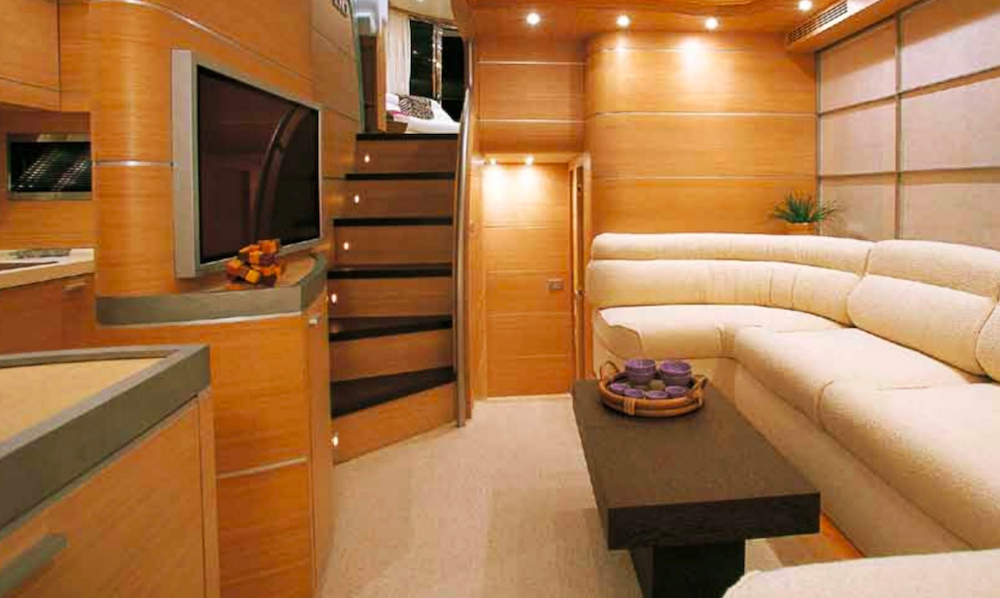 Crewed Motor Yacht AB72 photo 8