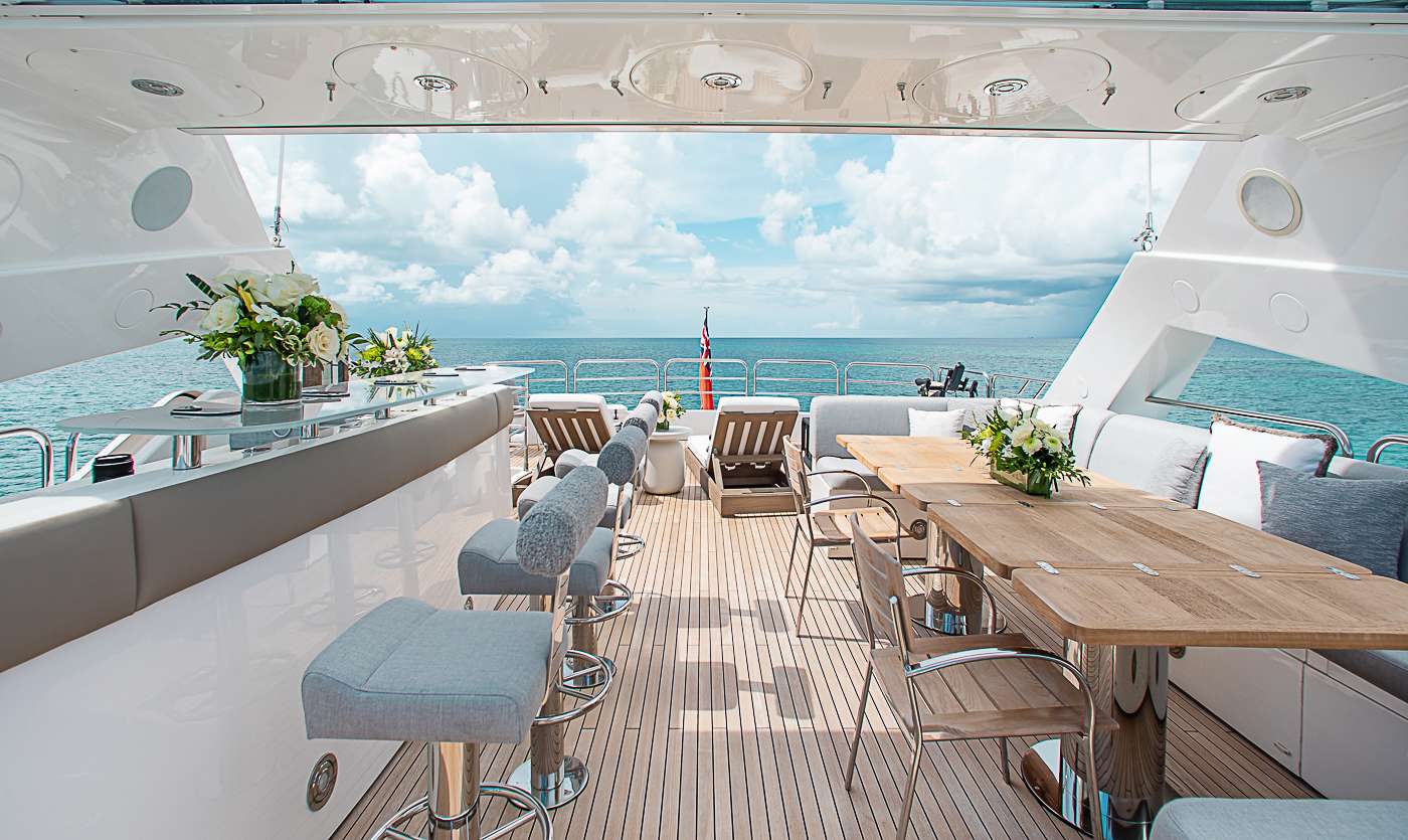 Luxury Crewed Motor Yacht ACACIA photo 4