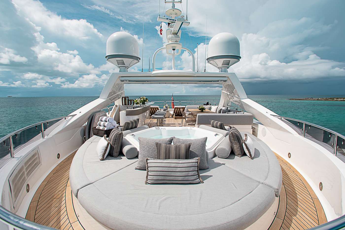 Luxury Crewed Motor Yacht ACACIA photo 7