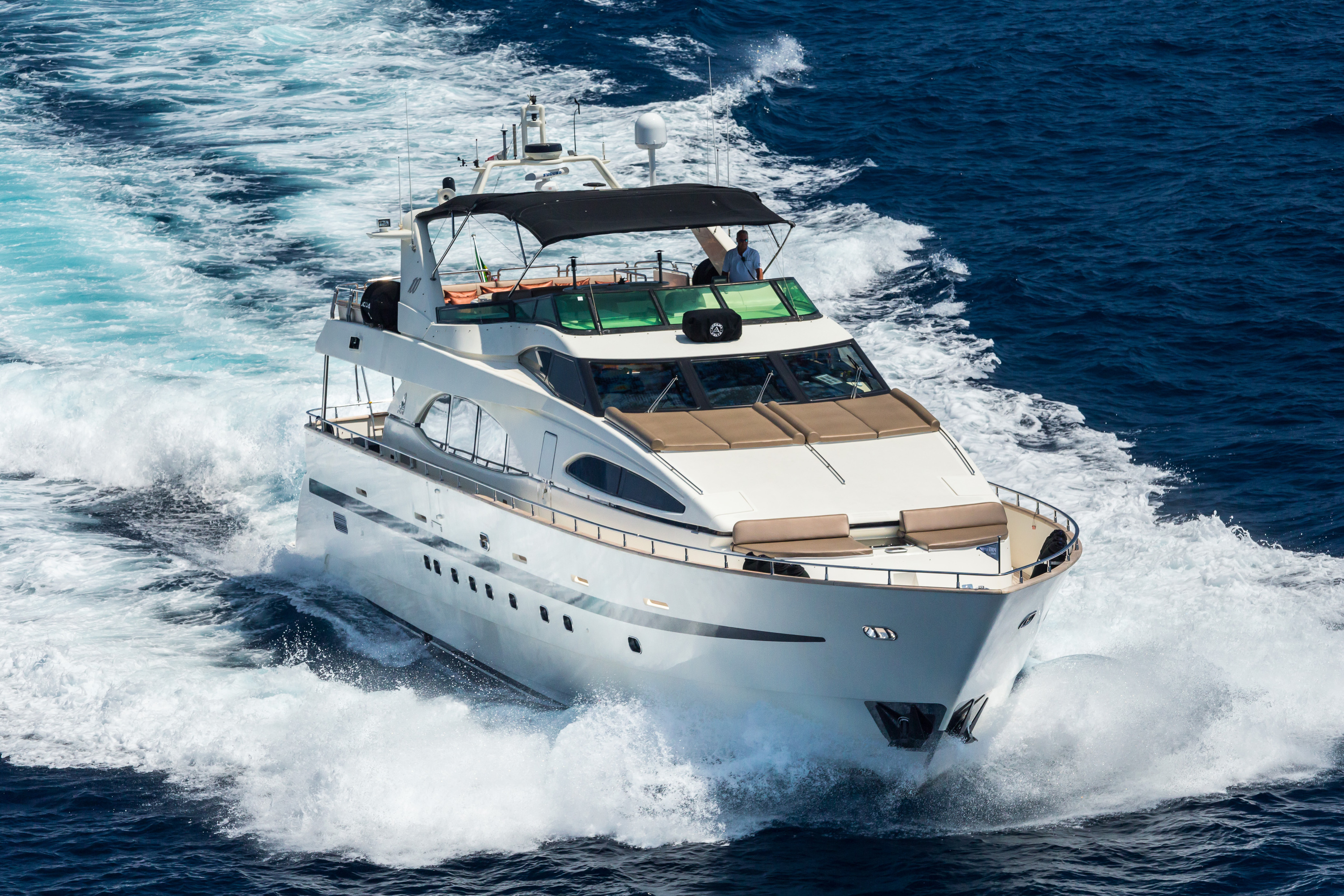 Crewed Motor Yacht ACCAMA DELTA photo 3