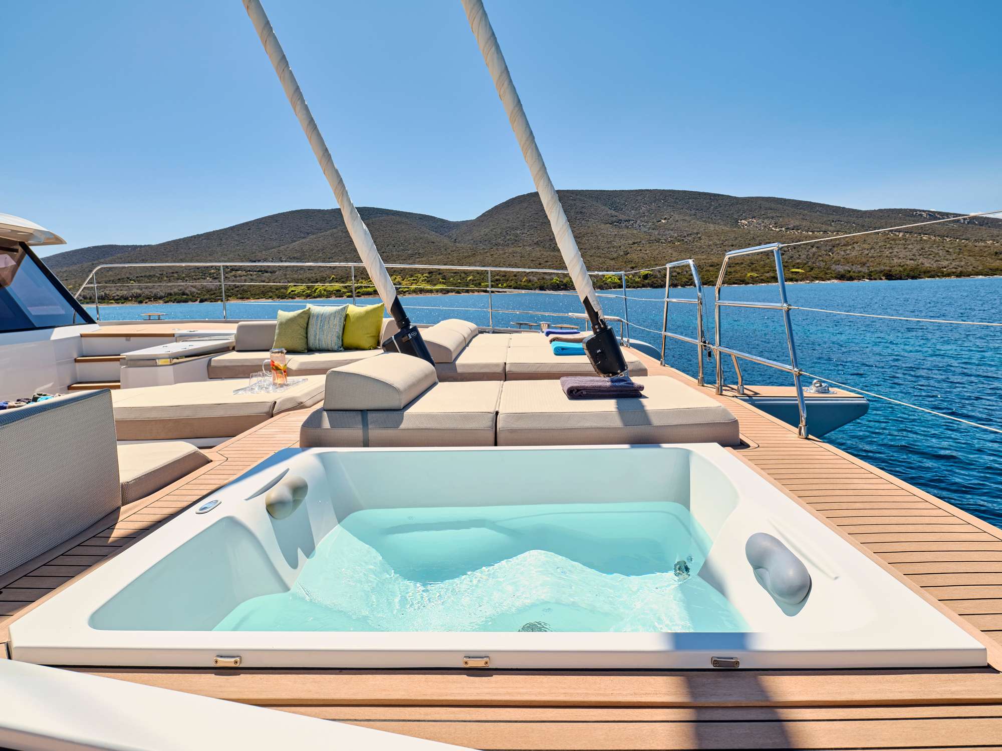 Luxury Crewed Catamaran AD ASTRA 80 photo 4
