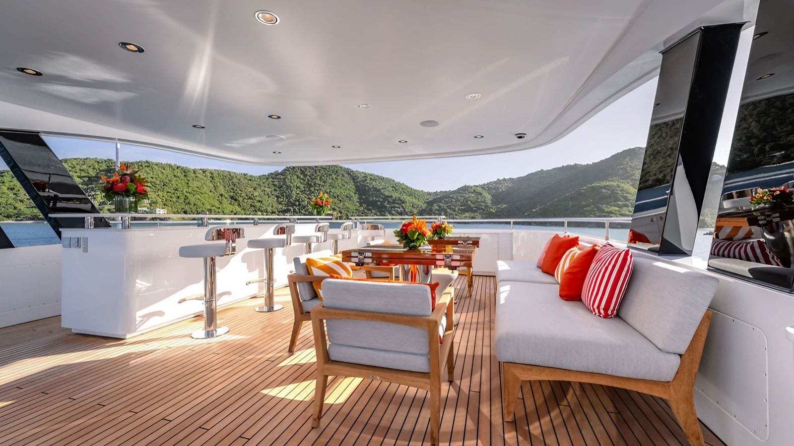 Luxury Crewed Motor Yacht AD ASTRA photo 8