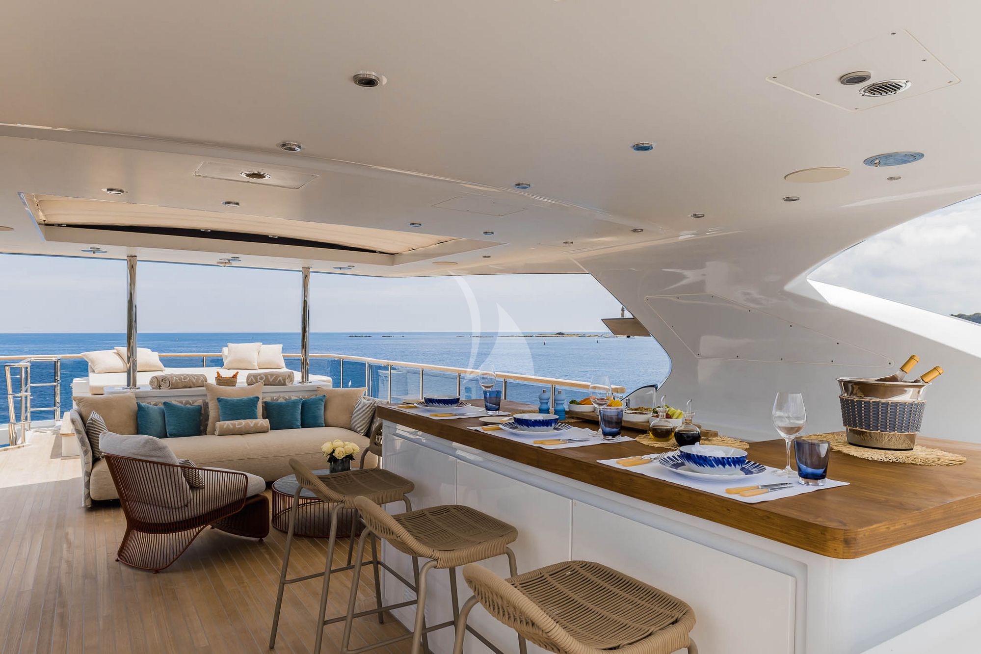 Luxury Crewed Motor Yacht ADVA photo 6