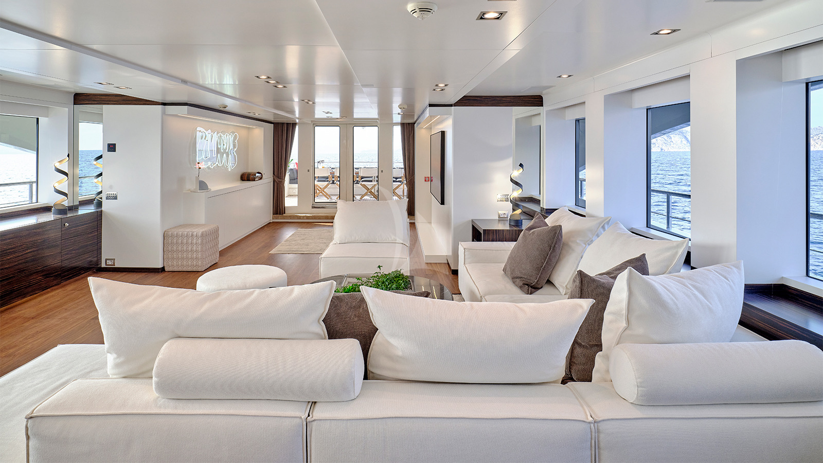 Luxury Crewed Motor Yacht AFRICA I photo 7