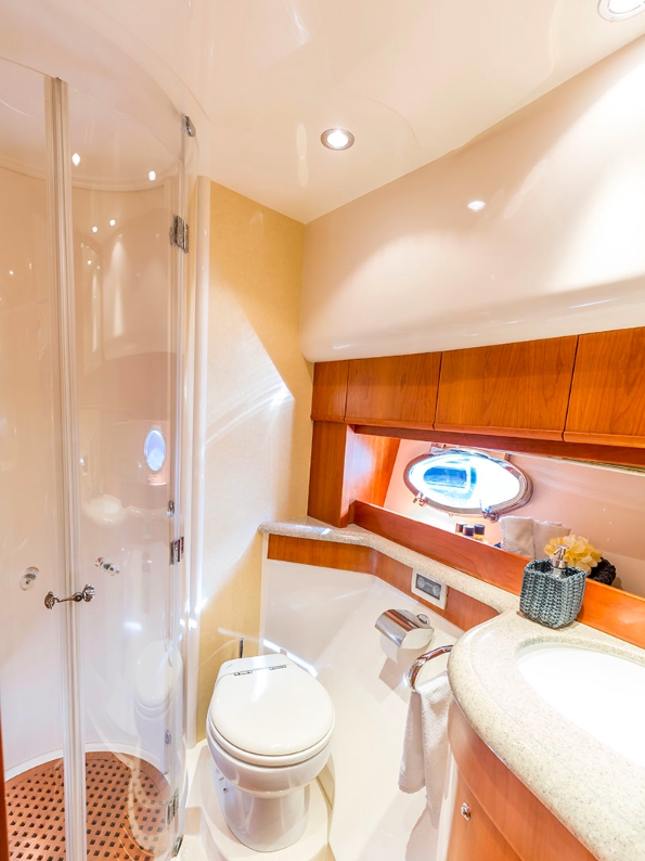 Crewed Motor Yacht Aicon 56 photo 6