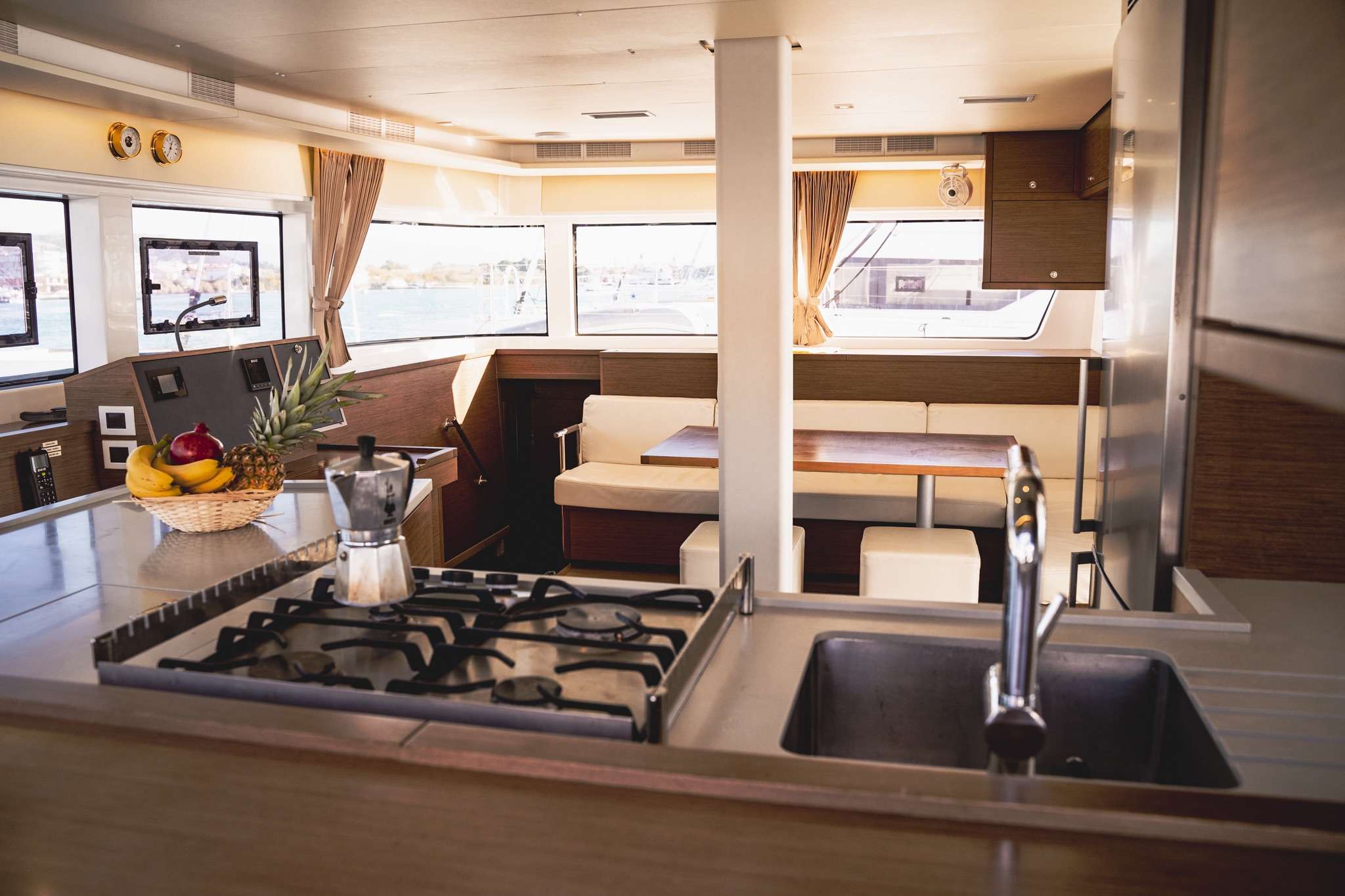 Crewed Sailing Catamaran AKANA photo 6