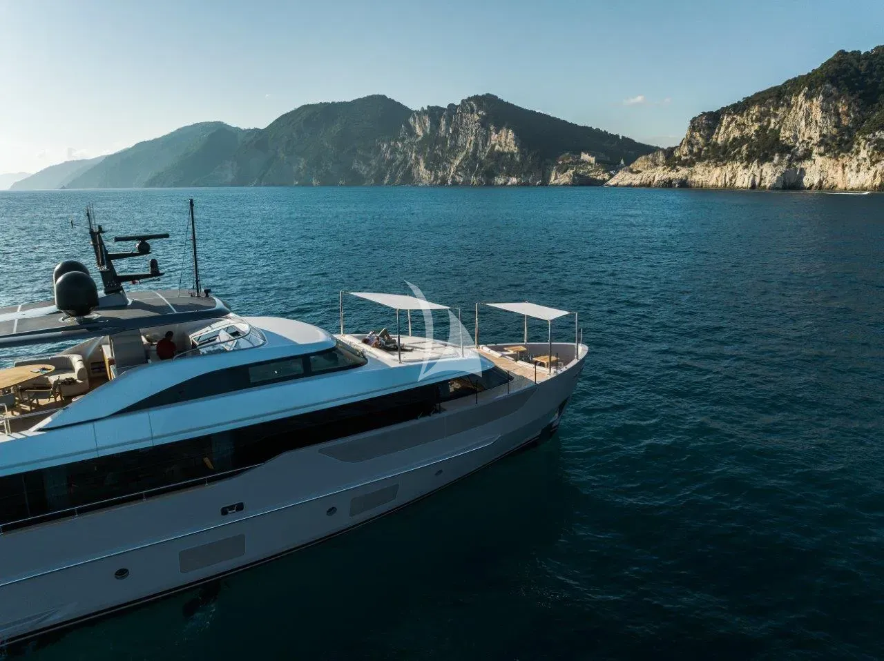 Luxury Crewed Motor Yacht AKIRA photo 5