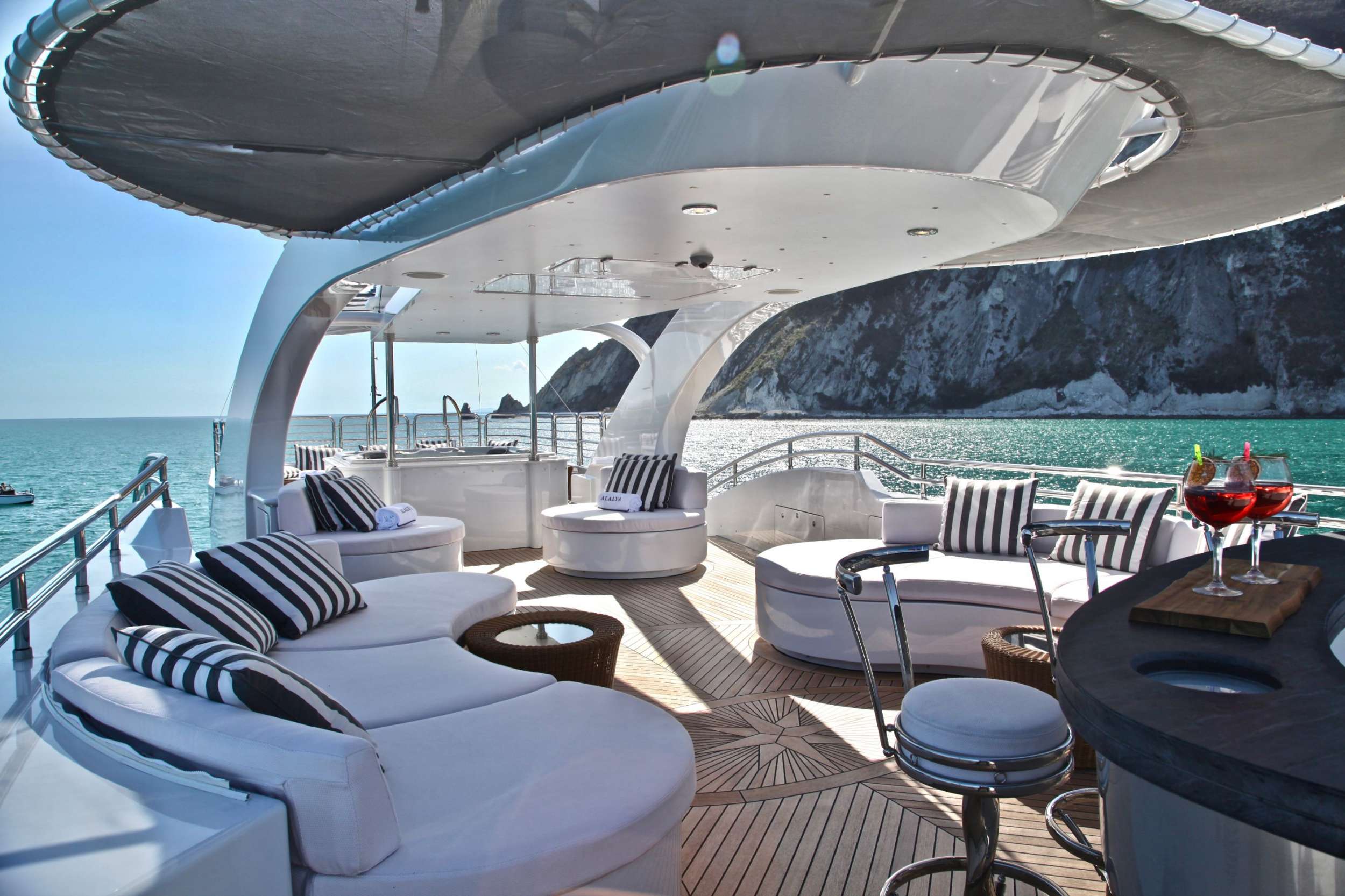 Luxury Crewed Motor Yacht ALALYA photo 3