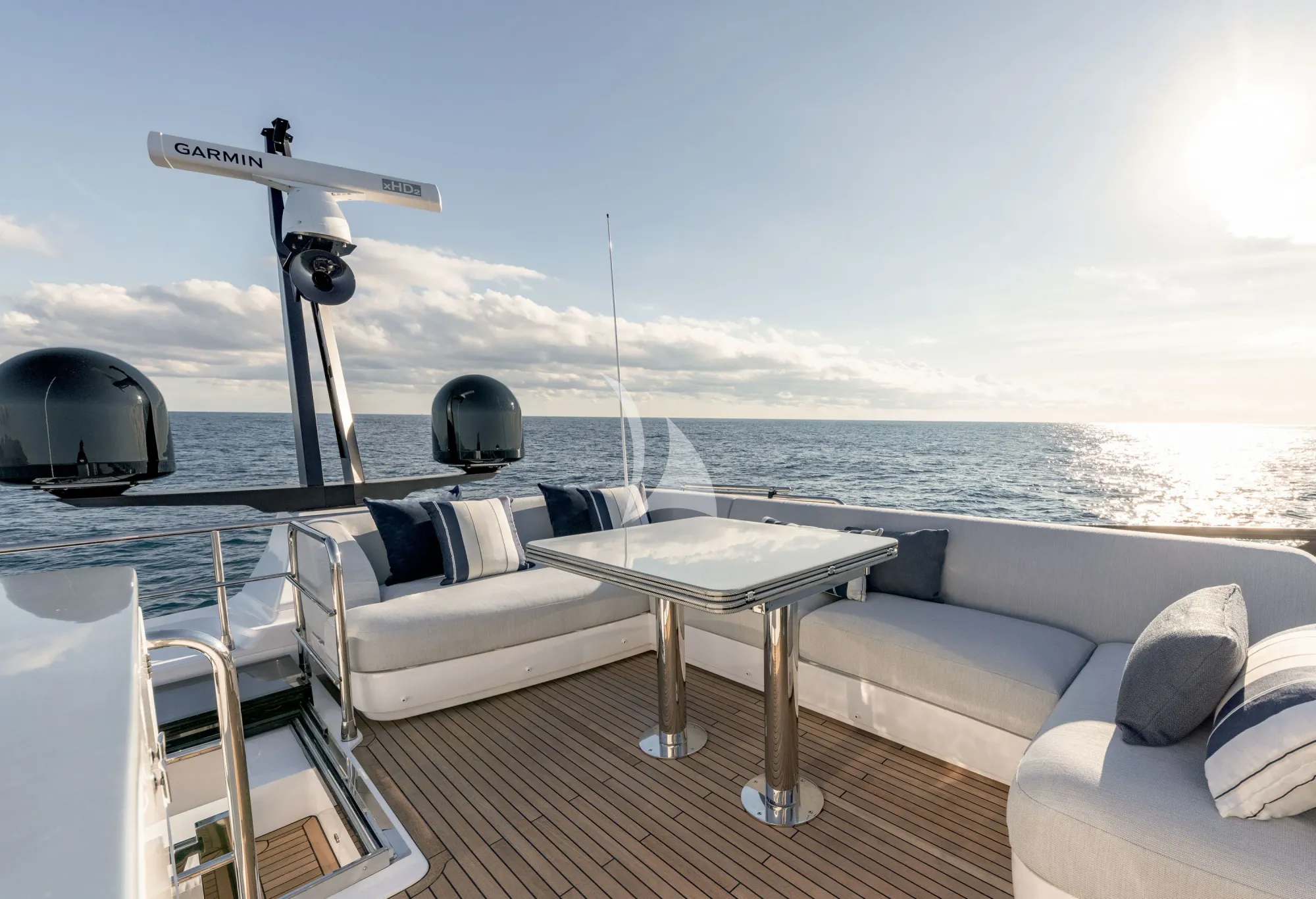 Crewed Motor Yacht ALE II photo 8
