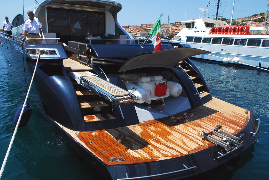 Luxury Crewed Motor Yacht ALEMIA photo 5