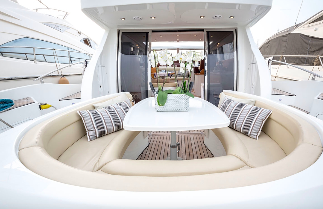 Crewed Motor Yacht Alena 52 photo 4