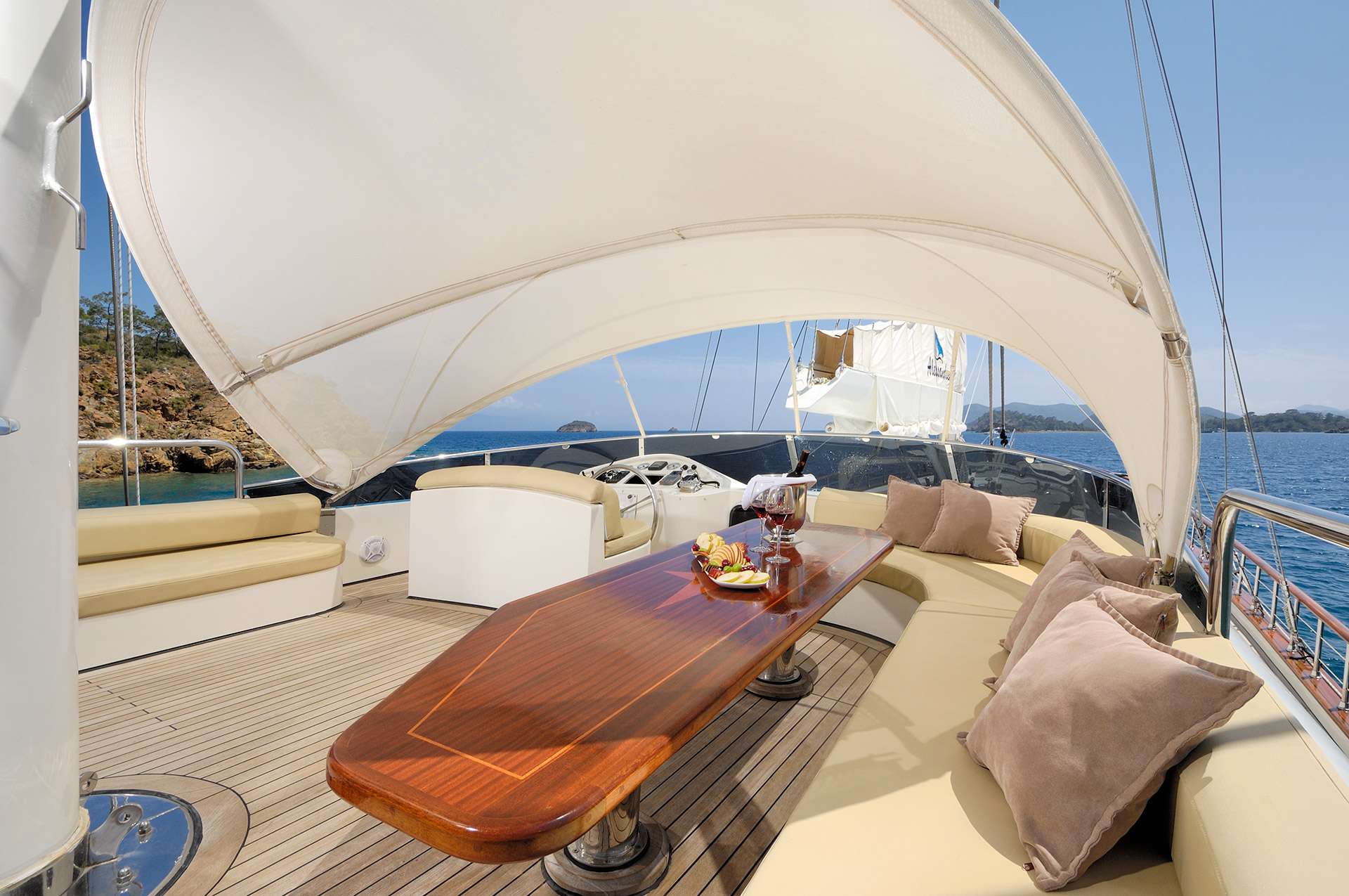 Luxury Crewed Sailing Yacht ALESSANDRO I photo 8