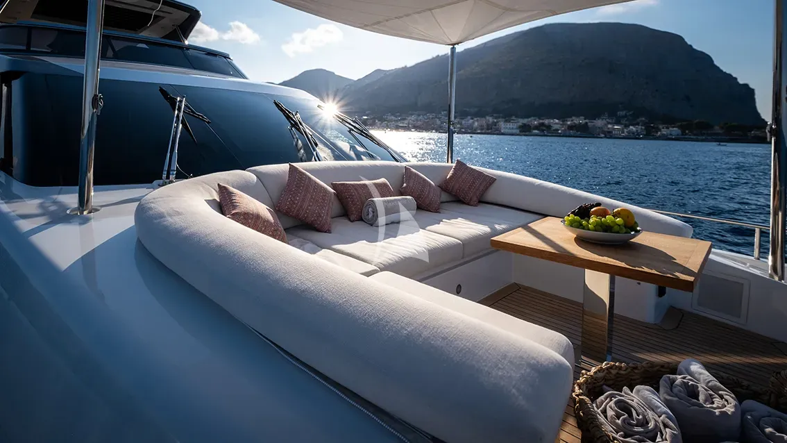 Luxury Crewed Motor Yacht ALEXANDER M photo 8