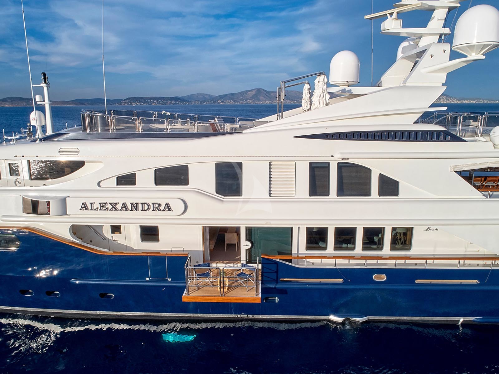 Luxury Crewed Motor Yacht ALEXANDRA photo 8