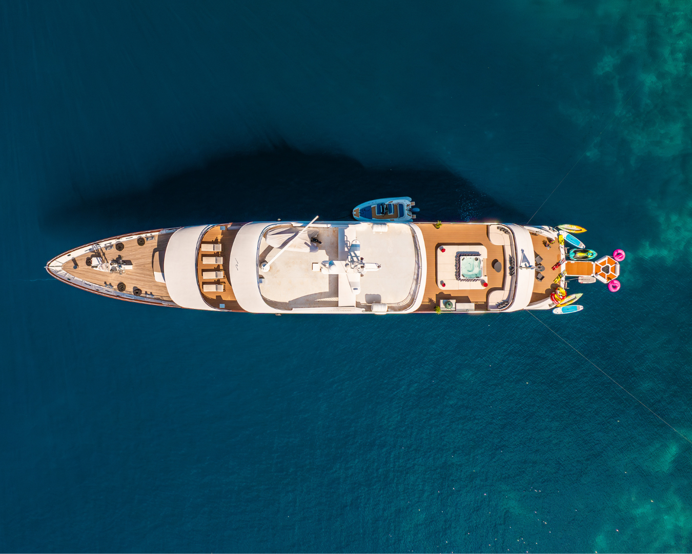 Crewed Motor Yacht ALFA MARIO photo 6