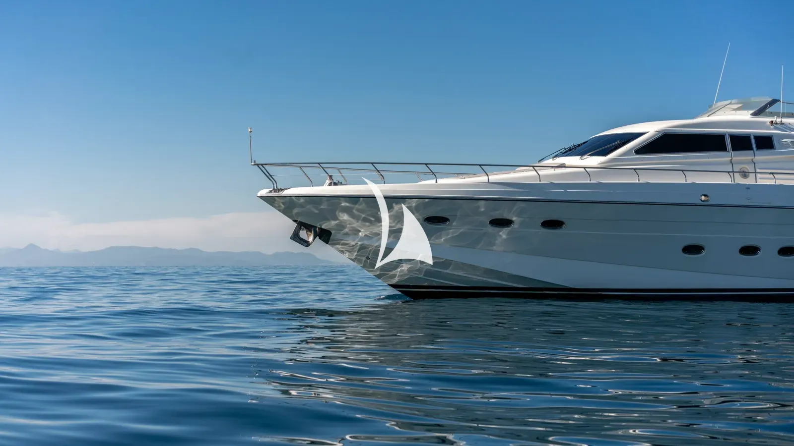 Crewed Motor Yacht ALFA photo 3