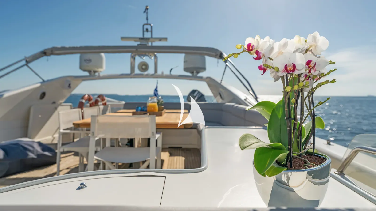 Crewed Motor Yacht ALFA photo 7