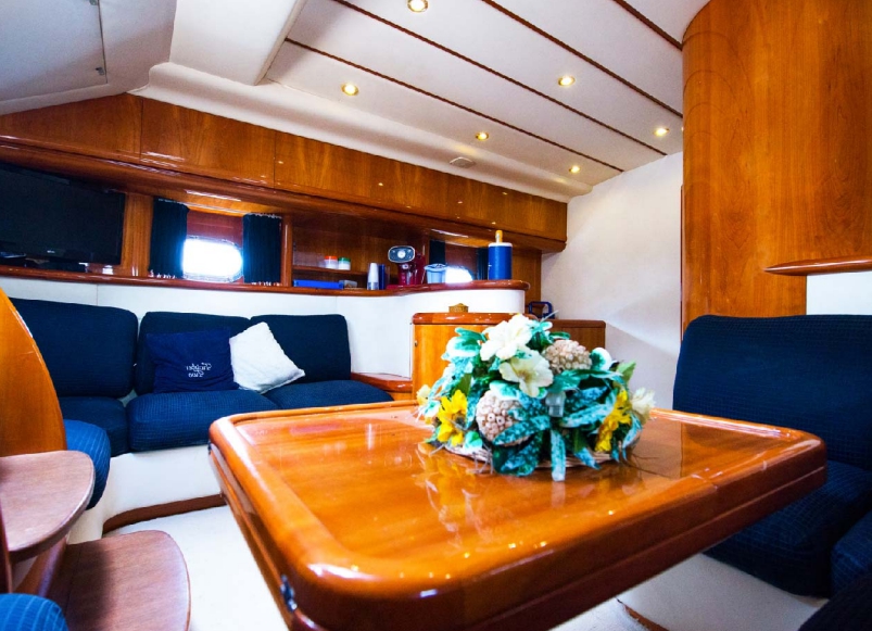 Crewed Motor Yacht Alfamarine 50 photo 5