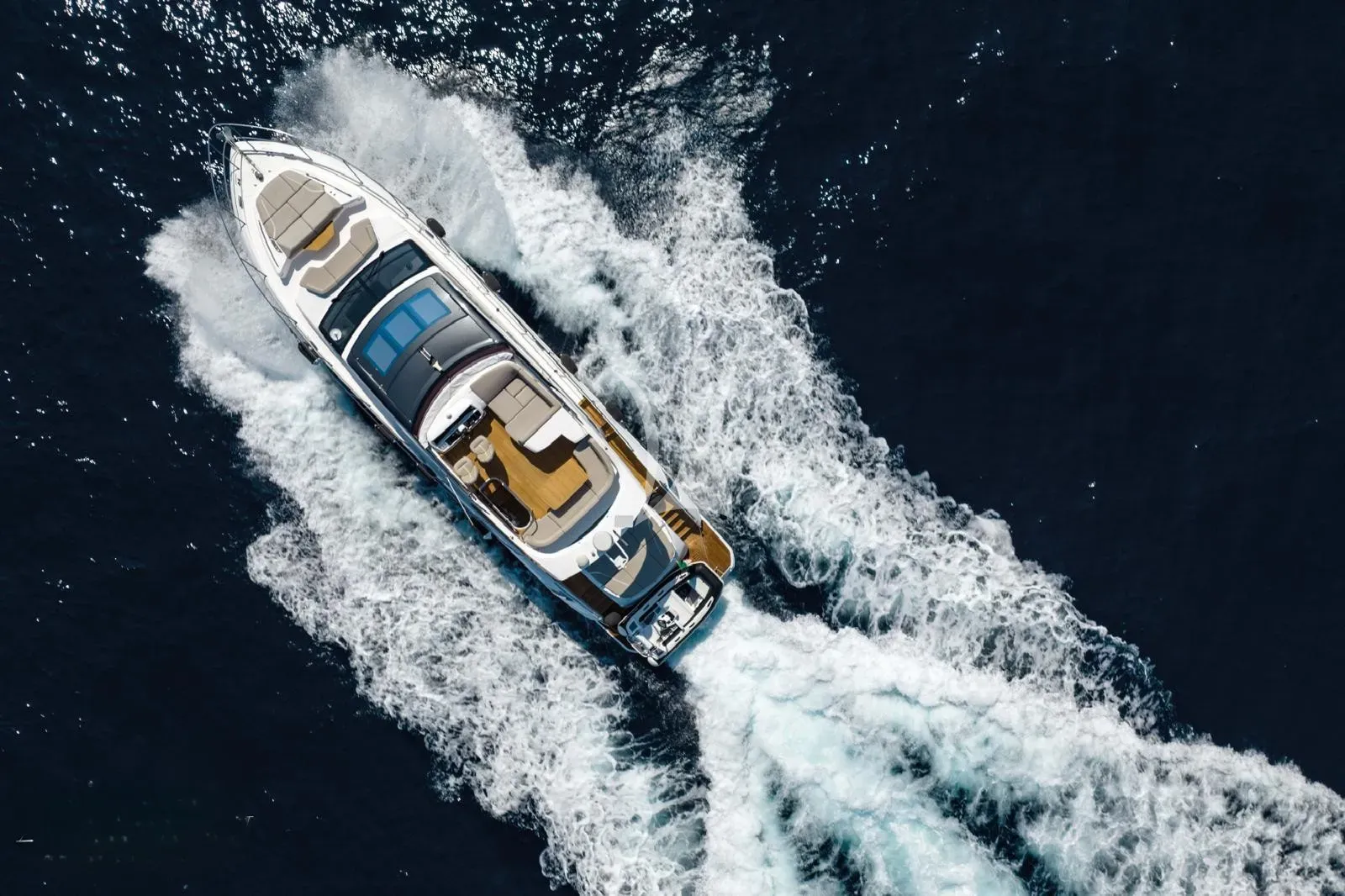 Luxury Crewed Motor Yacht ALL FOR YOU photo 4