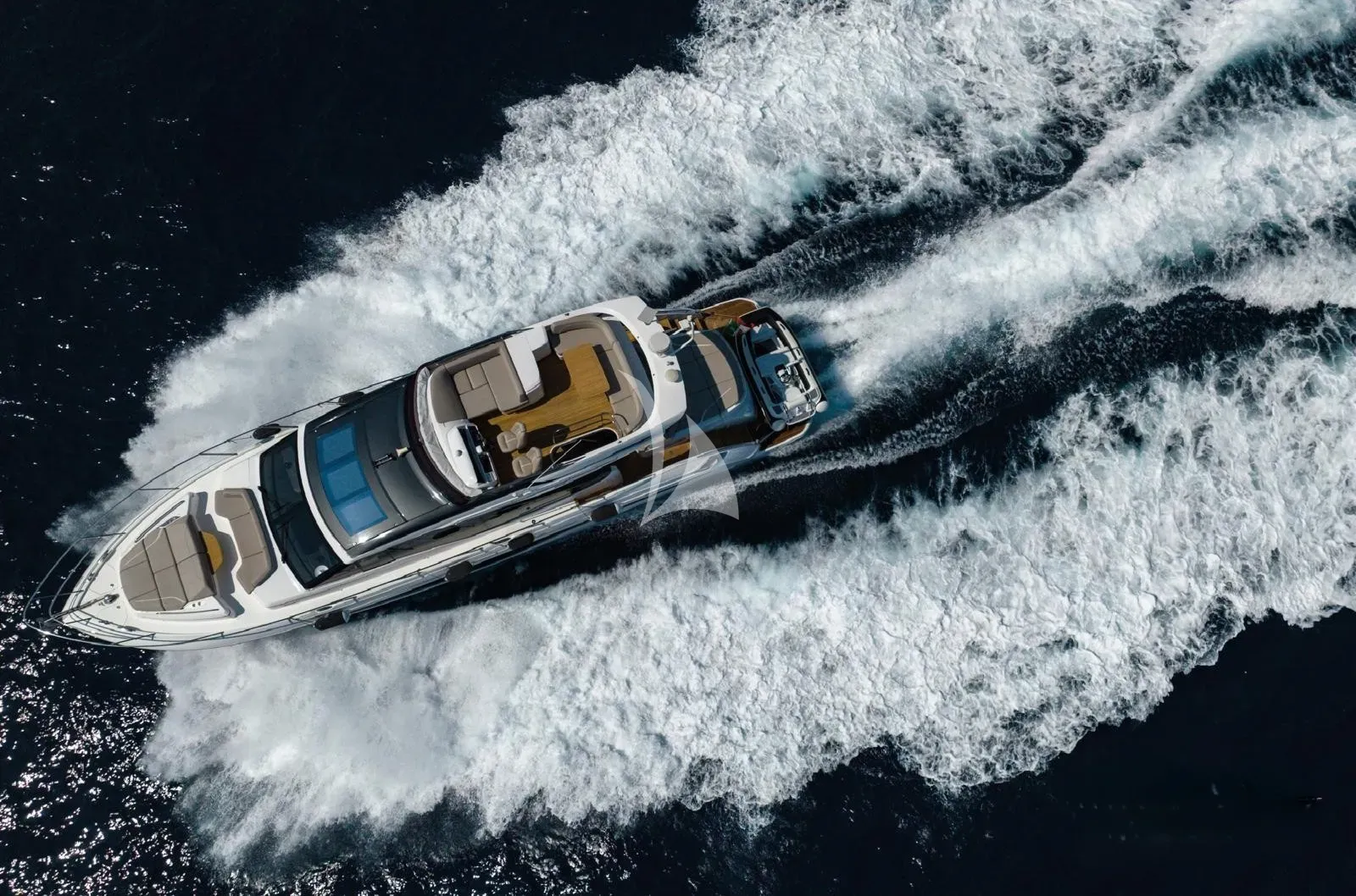 Luxury Crewed Motor Yacht ALL FOR YOU photo 5