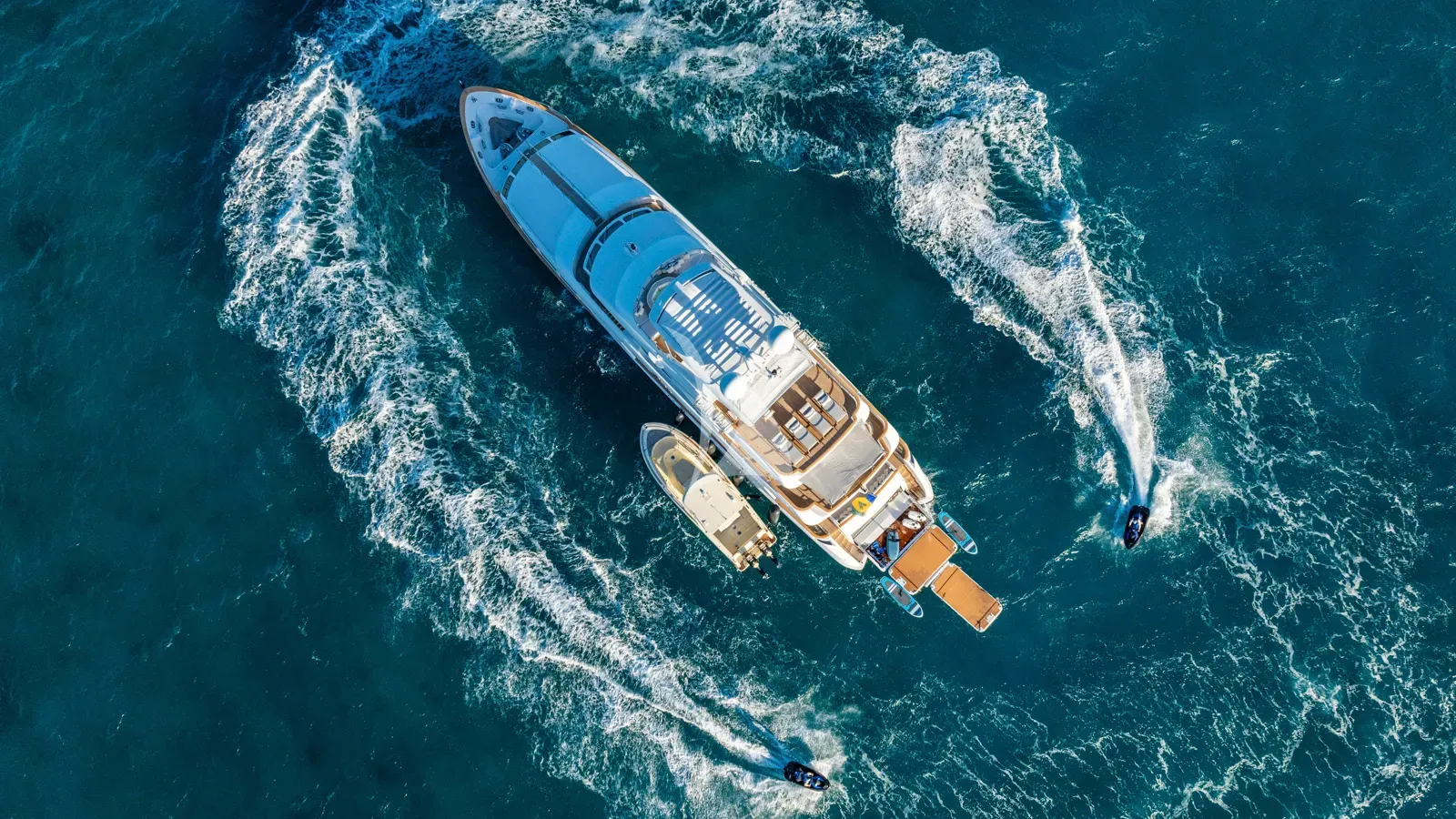 Luxury Crewed Motor Yacht ALLORA photo 5