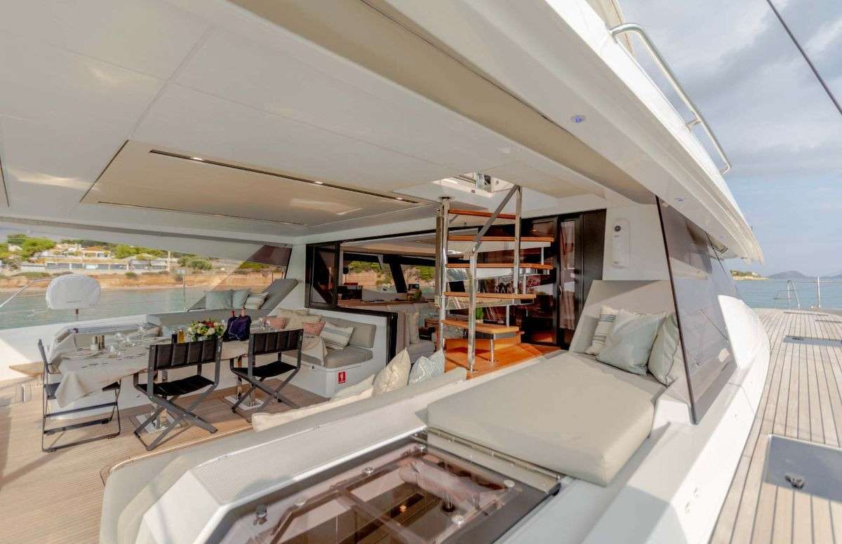 Luxury Crewed Catamaran ALLURE photo 5