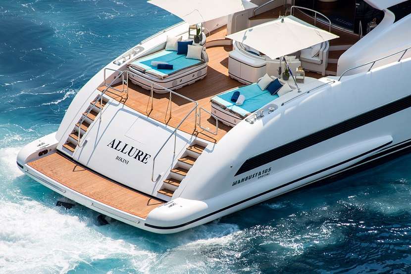 Luxury Crewed Motor Yacht ALLURE photo 5