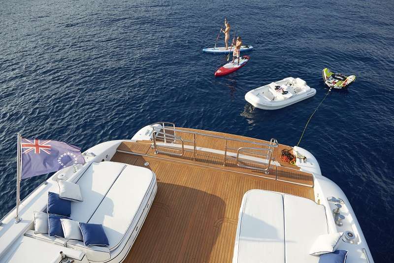 Luxury Crewed Motor Yacht ALLURE photo 8