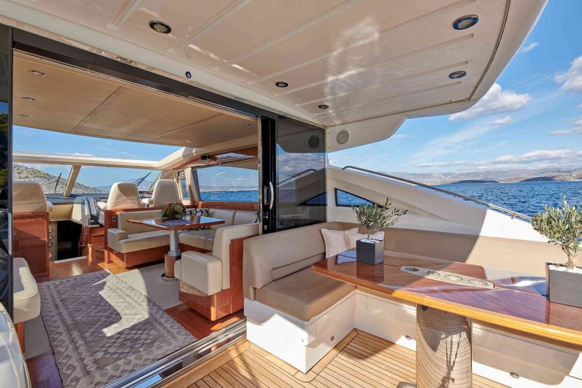 Crewed Motor Yacht ALLY photo 8