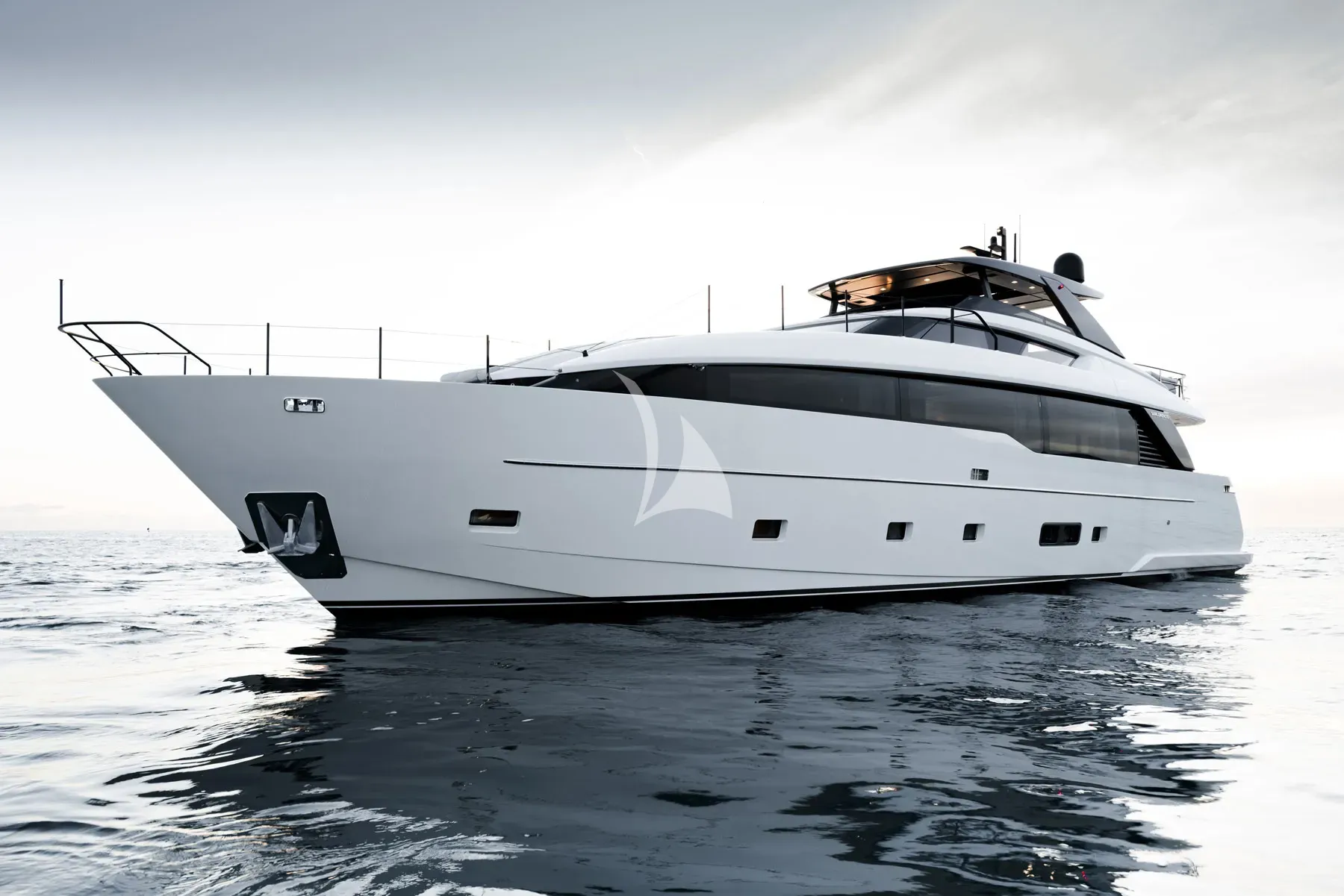 Luxury Crewed Motor Yacht ALMA BLU photo 3