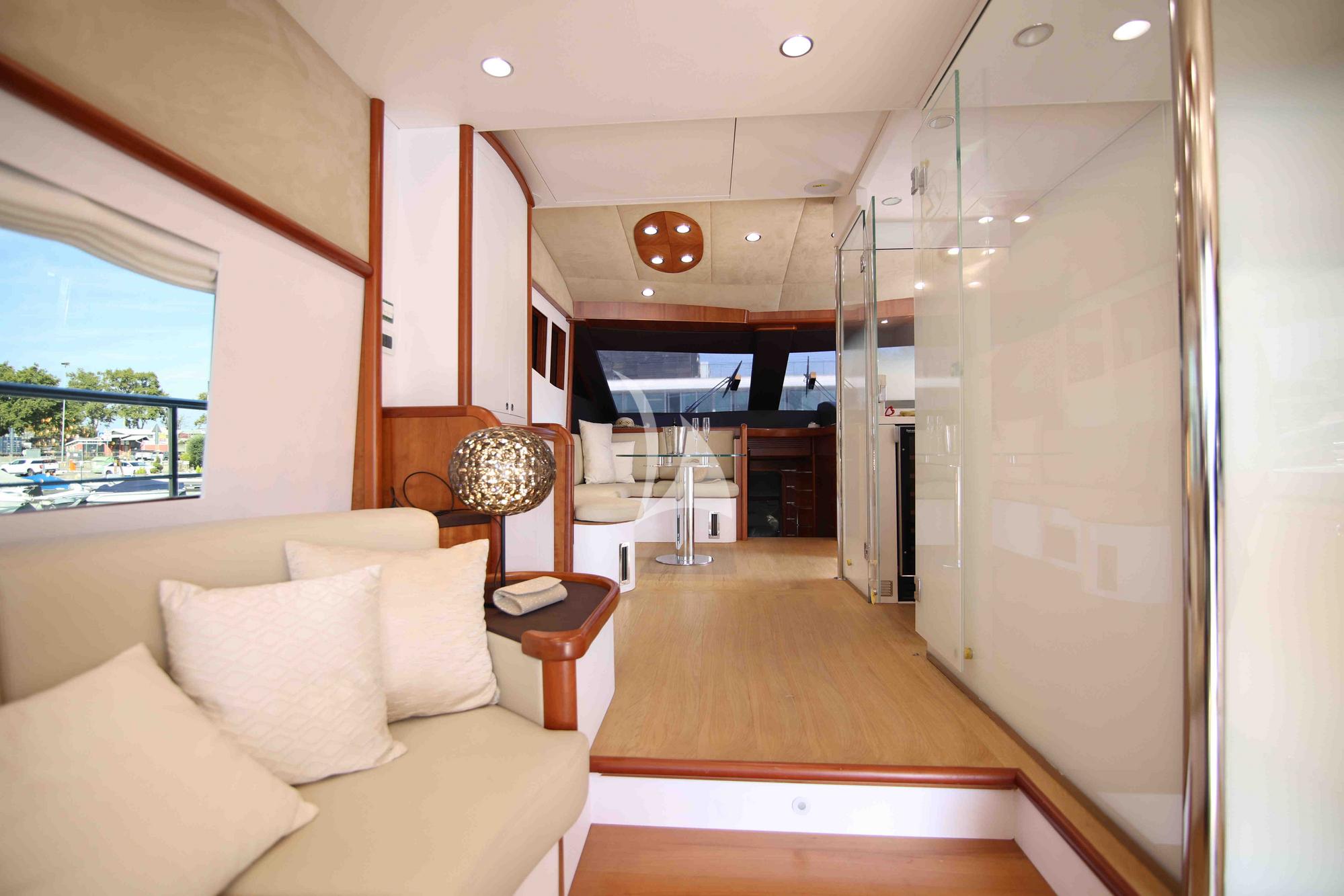 Crewed Motor Yacht ALMA DE MAR photo 6