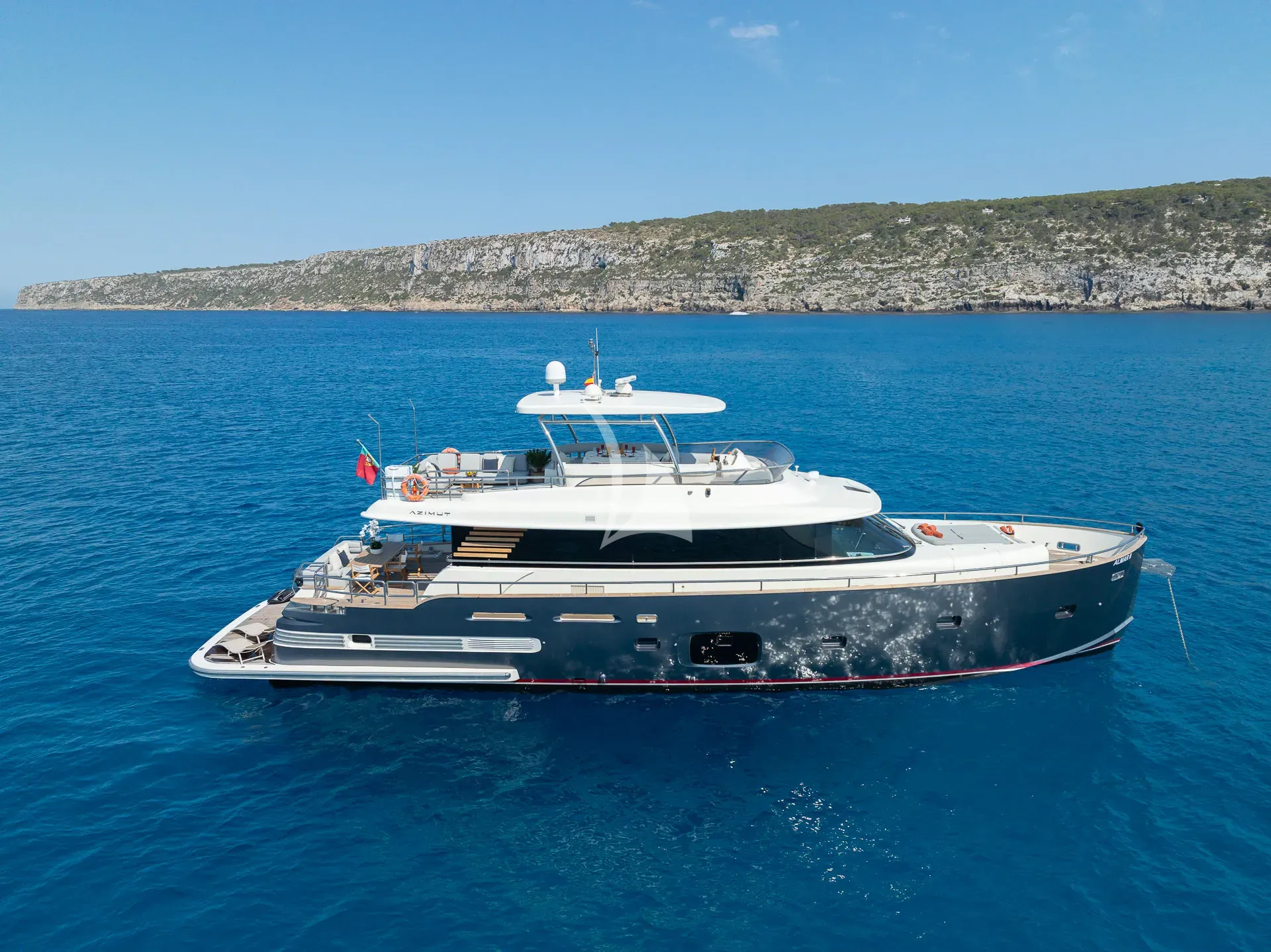 Luxury Crewed Motor Yacht ALMAR II photo 3