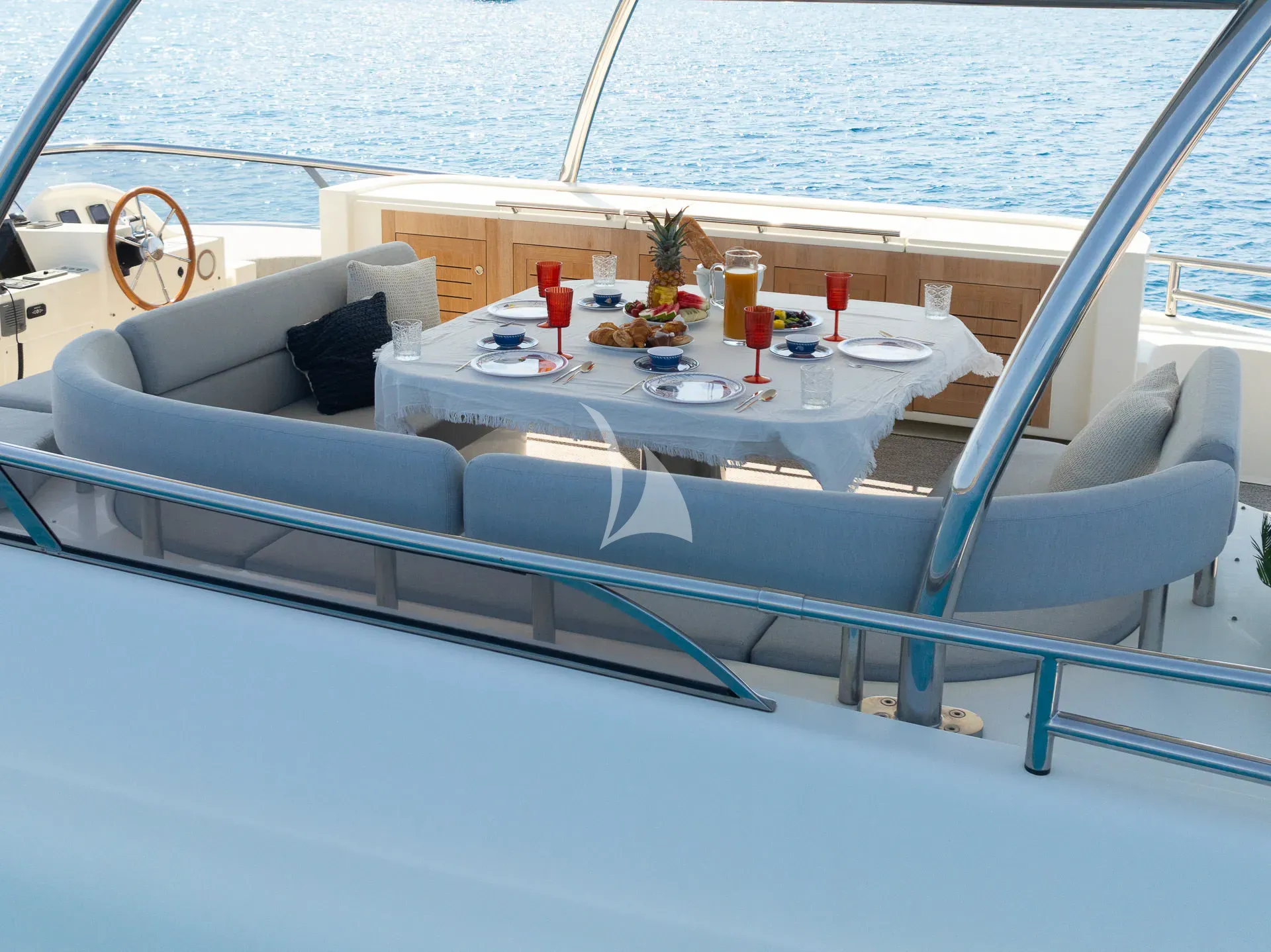 Luxury Crewed Motor Yacht ALMAR II photo 7