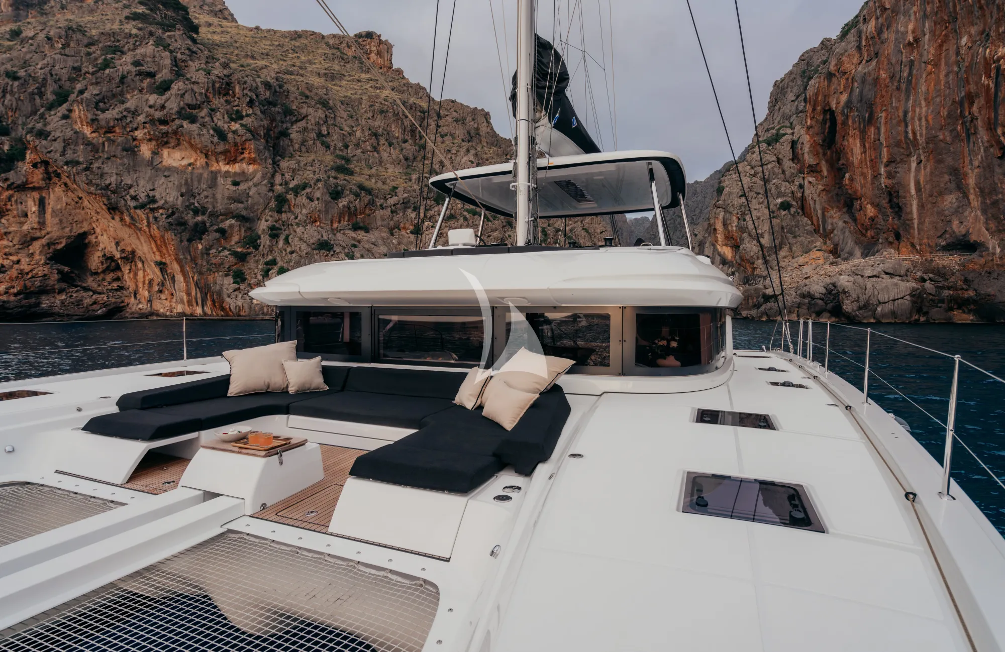 Crewed Catamaran ALMOSTA ROAD photo 3