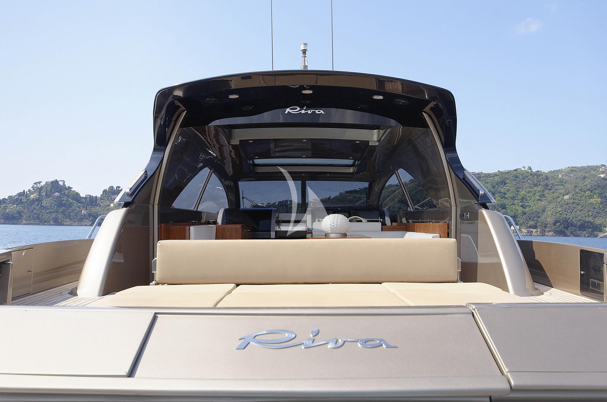 Luxury Crewed Motor Yacht ALTER EGO photo 7