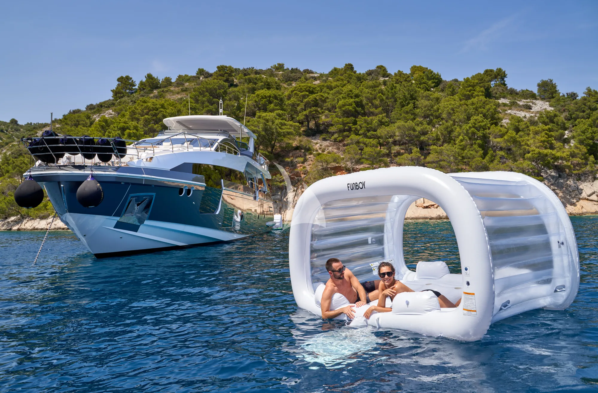 Luxury Crewed Motor Yacht ALUMINIA TOO photo 5