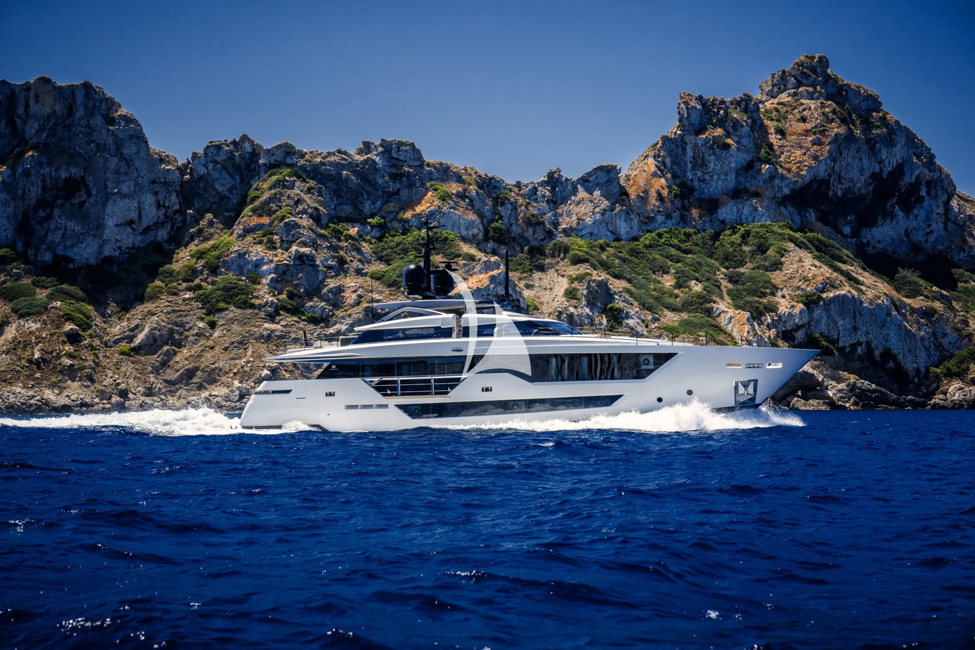 Crewed Motor Yacht ALVIUM photo 5