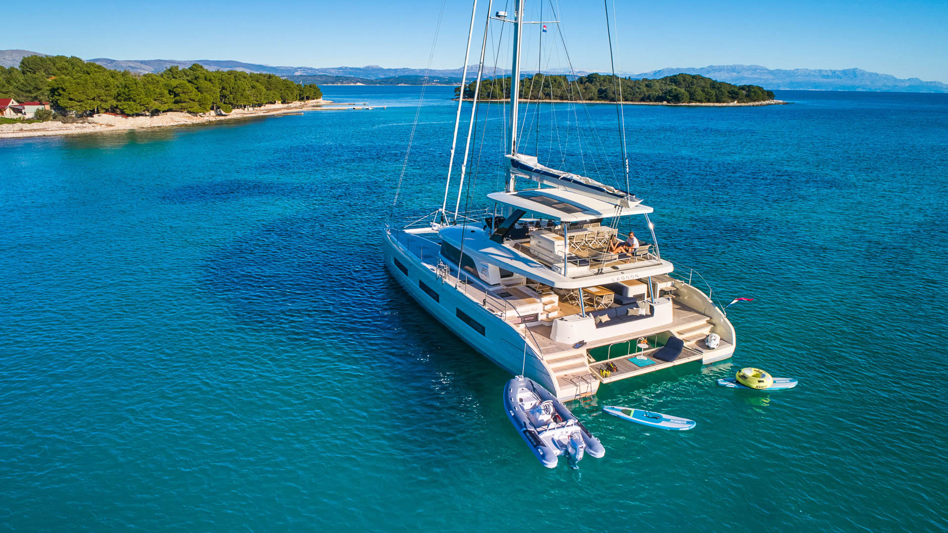 Luxury Crewed Catamaran AMADA MIA photo 4