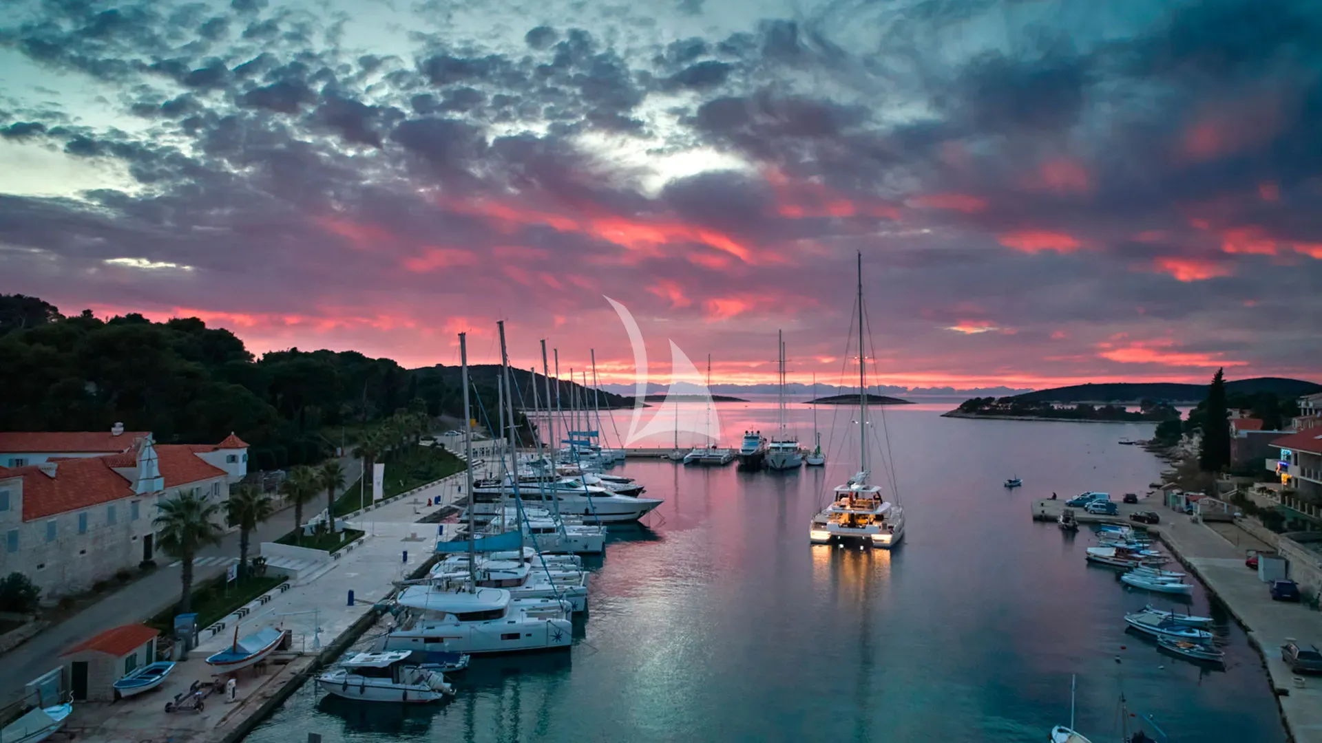 Luxury Crewed Catamaran AMADA MIA photo 5